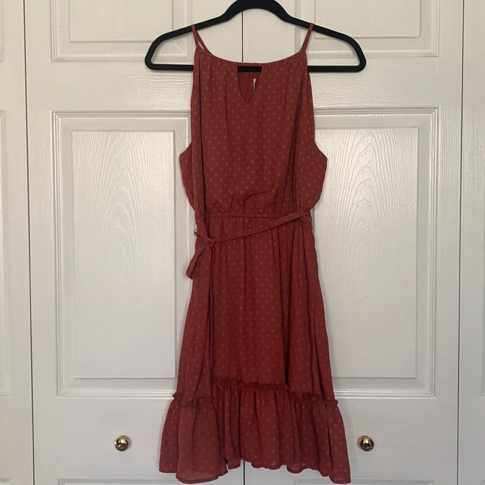 Blue Rain Dress in a gorgeous rust color
Super cute summer dress size L